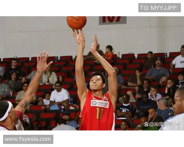 中国男篮新秀在NBA夏联大放异彩，媒体盛赞“未来之星”